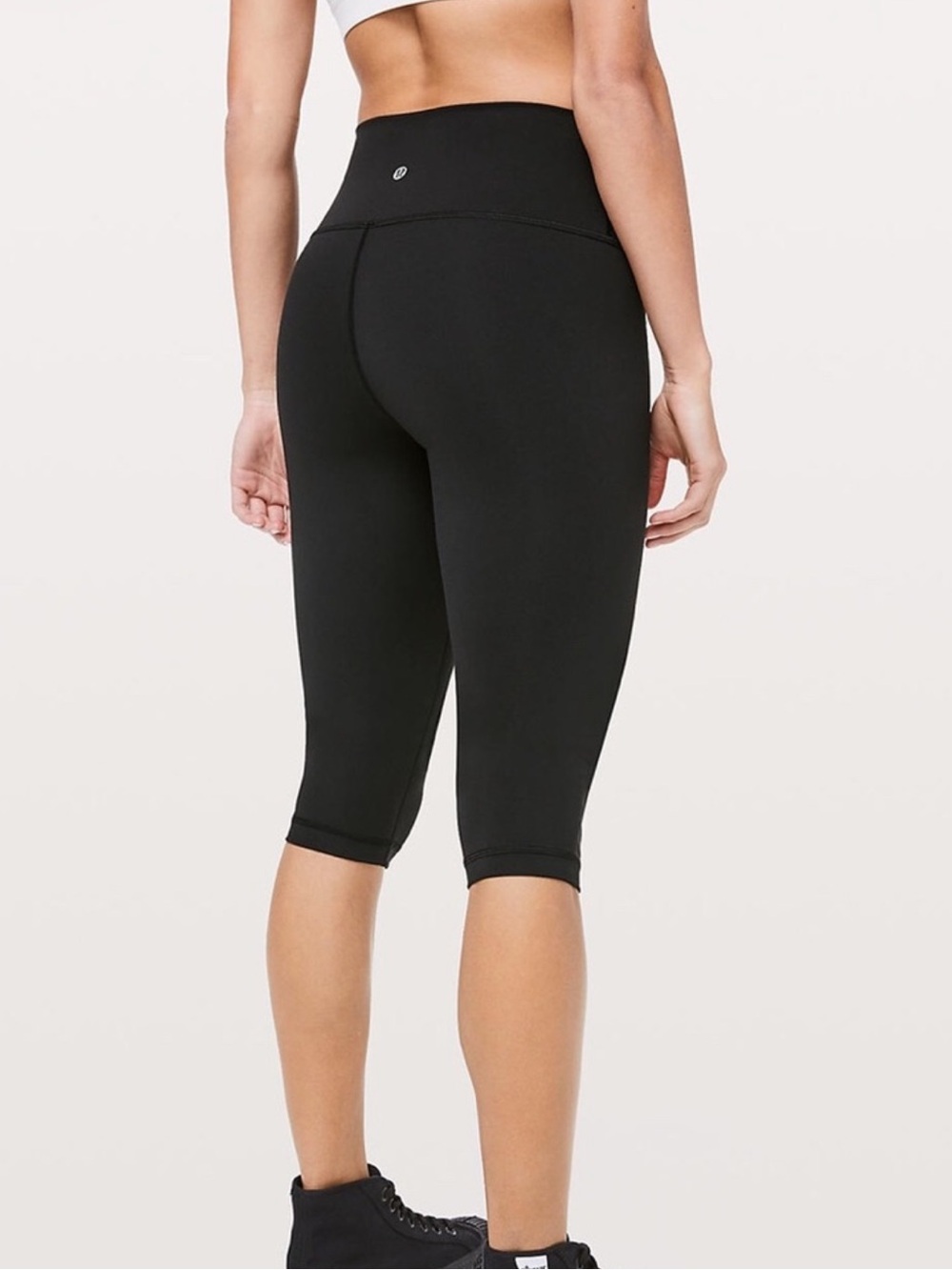 LULULEMON Women’s High Waisted Capri 3/4 Leggings
